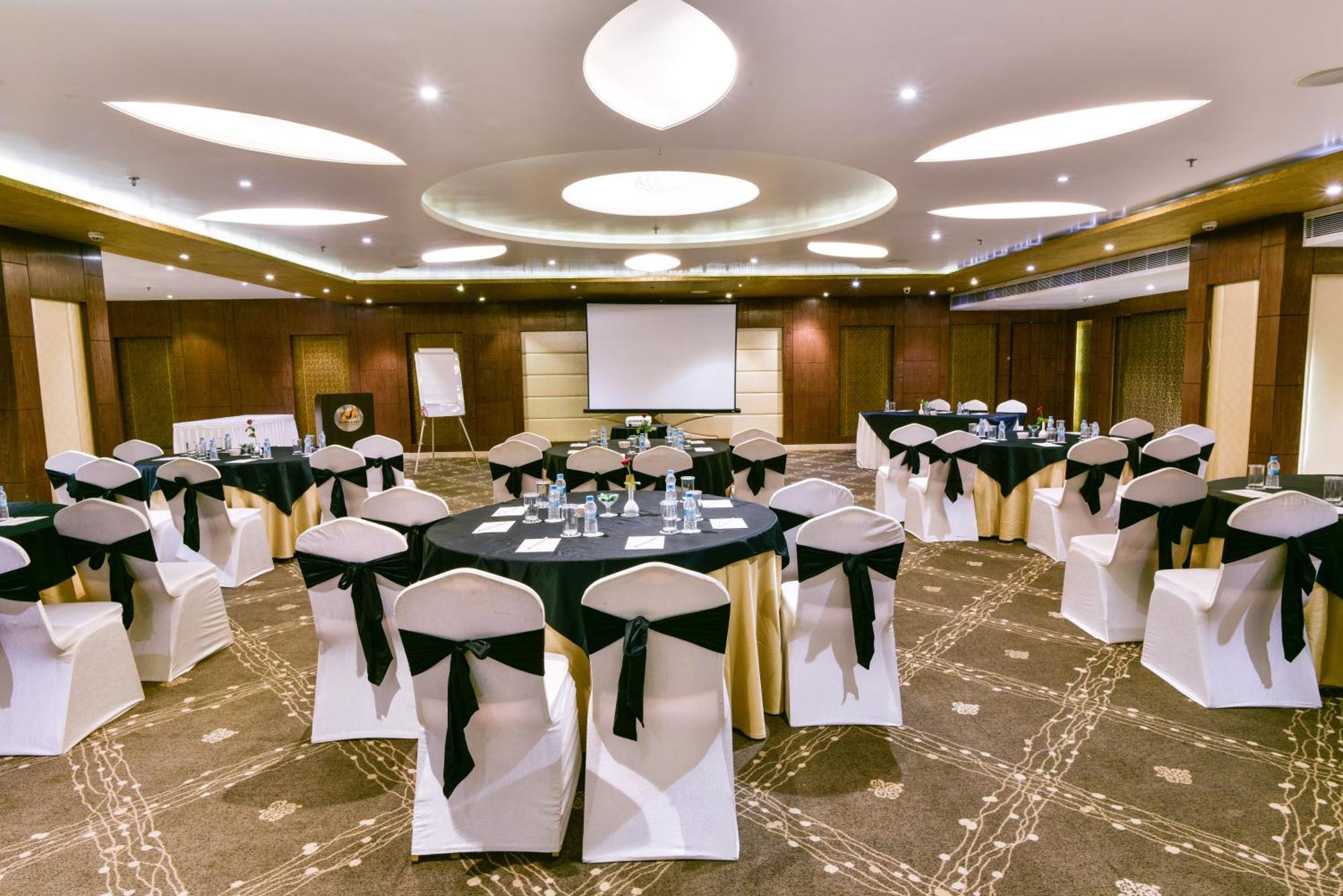 Renest Jaipur Hotel Buitenkant foto